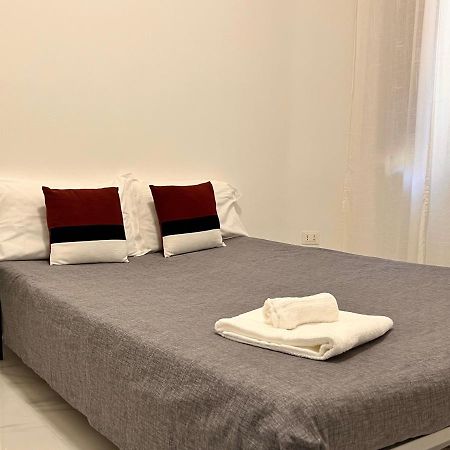 Pierrot E La Luna House Salerno Centro ภายนอก รูปภาพ