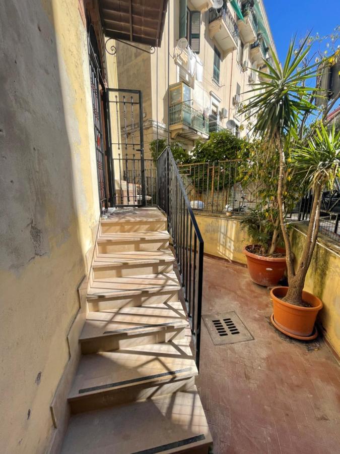 Pierrot E La Luna House Salerno Centro ภายนอก รูปภาพ