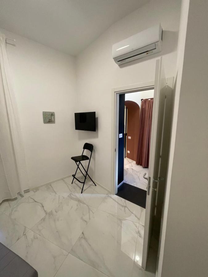Pierrot E La Luna House Salerno Centro ภายนอก รูปภาพ