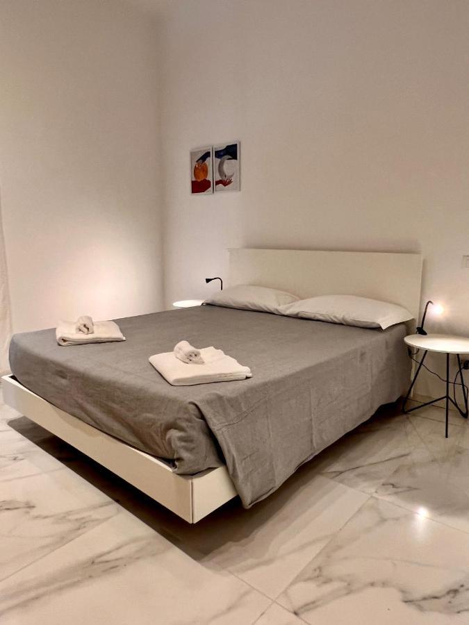 Pierrot E La Luna House Salerno Centro Apartment ภายนอก รูปภาพ